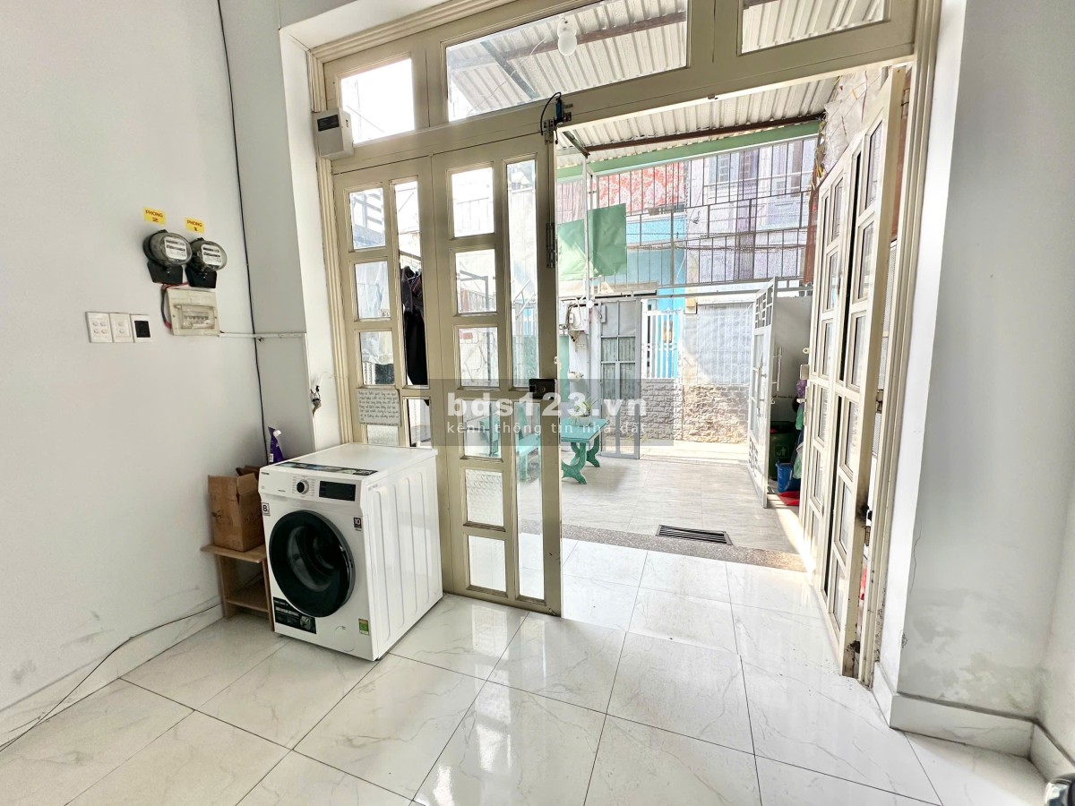 Phòng trọ cao cấp 25m2 ở 1-3 bạn đầy đủ tiện nghi tại 137/7 Trương Đăng Quế p3 Gò Vấp gần sân bay