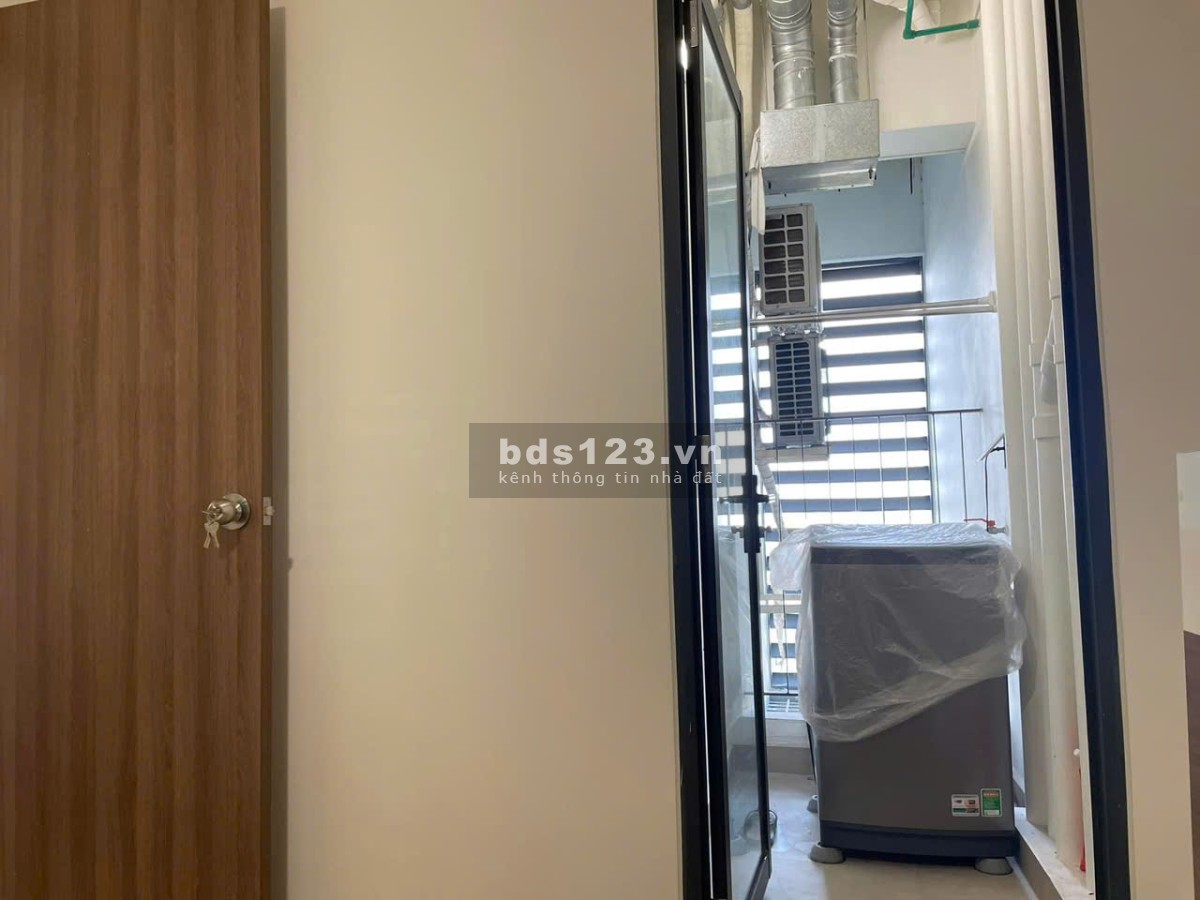Chung cư Screc, Trường Sa, Q3: 2p ngủ, 2wc. nhà mới sơn sửa, 13tr