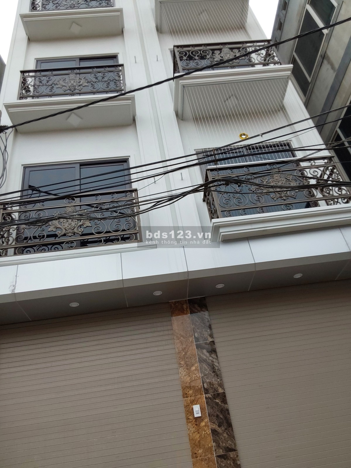 Bán nhà phố đức diễn - Dân xây - 38m - Full nội thất - Ô tô đỗ cửa – Nhỉnh 6.x tỷ