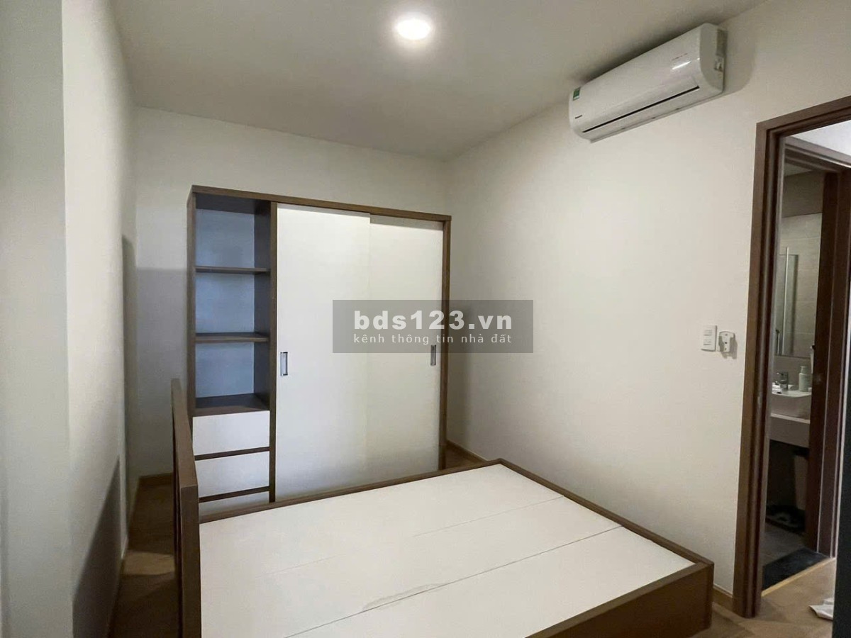 Chung cư Screc, Trường Sa, Q3: 2p ngủ, 2wc. nhà mới sơn sửa, 13tr