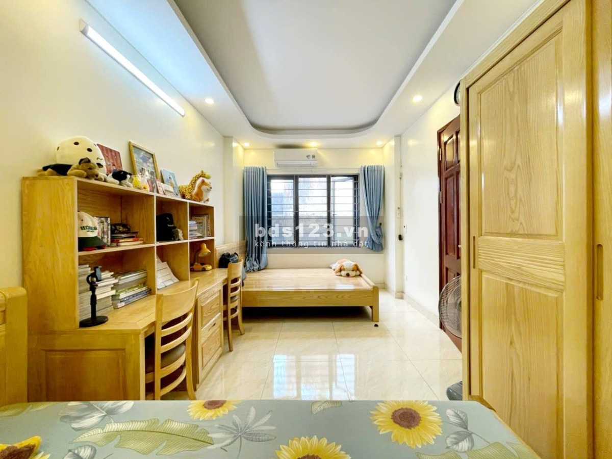 Hiếm – Nhà đẹp Khương Đình, không gian tiện nghi, nội thất đẳng cấp, 45m2 x 5 tầng, 9 tỷ