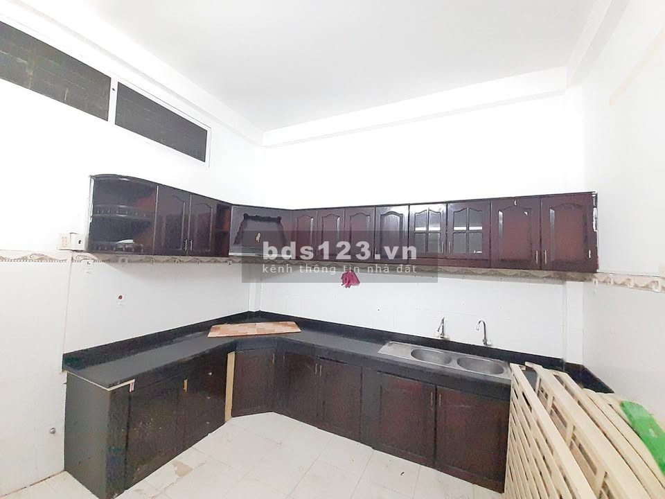 Phòng trọ giá rẻ, đầy đủ nội thất, thoáng mát – trung tâm Quận 8