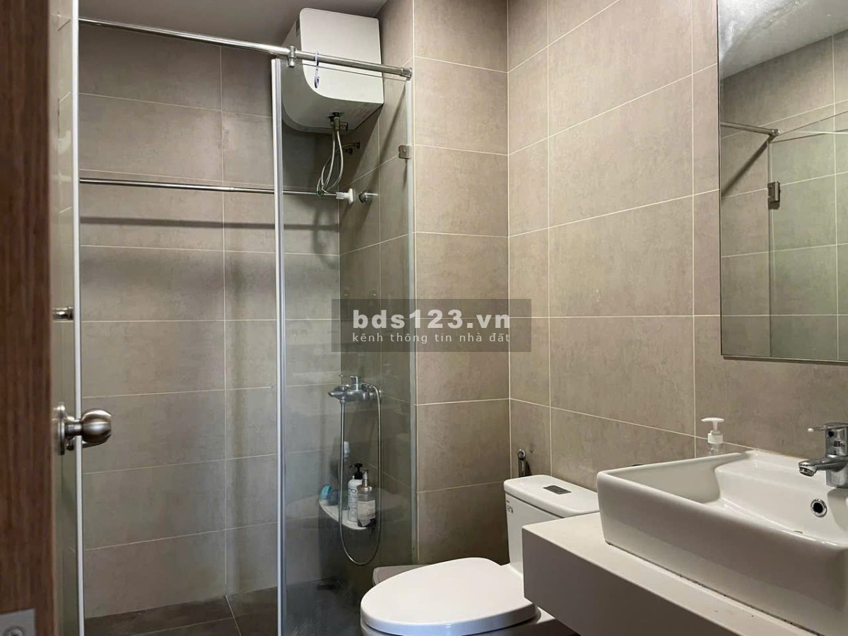 Chung cư Screc, Trường Sa, Q3: 2p ngủ, 2wc. nhà mới sơn sửa, 13tr