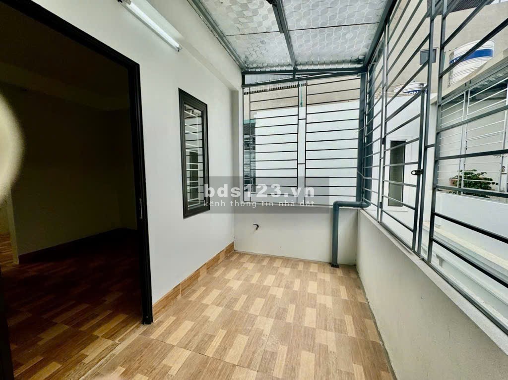 Bán nhà phố đức diễn - Dân xây - 38m - Full nội thất - Ô tô đỗ cửa – Nhỉnh 6.x tỷ