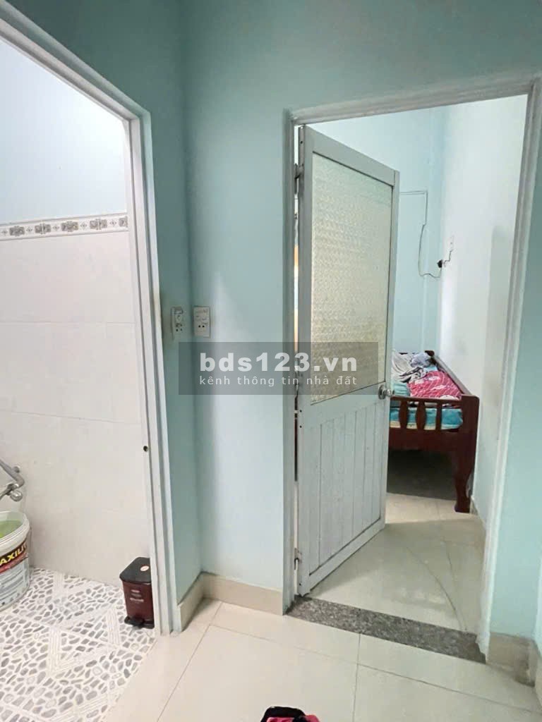 Bán nhà 2 mặt tiền, gần Vincom Lê Văn Việt, hẻm xe hơi tới nhà, hẻm thông/ 58m2 / 4,7 tỷ, Quận 9