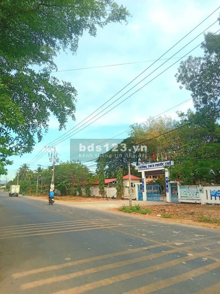 Đất biển Tuy Phong, Bình Thuận giá chỉ 6tr/m2 chính chủ, sổ đỏ ngay