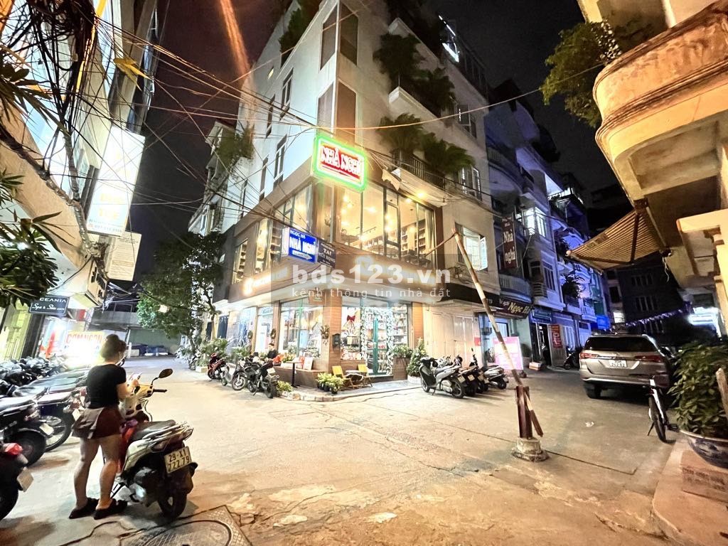 Bán nhà Phân Lô - Oto tránh Đống Đa với diện tích 52m2 xây dựng 4 tầng