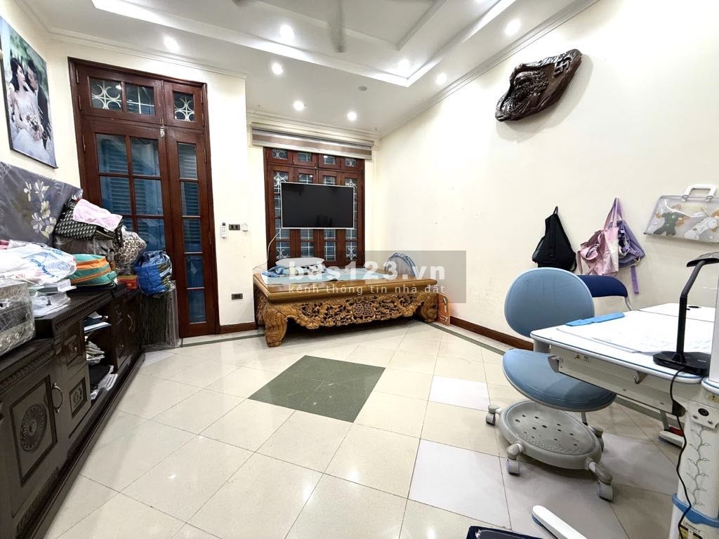 Bán nhà Phân Lô - Oto tránh Đống Đa với diện tích 52m2 xây dựng 4 tầng