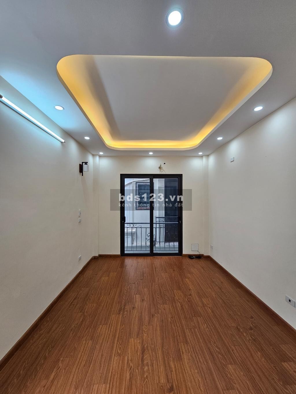 Ngọc Lâm - Long Biên, Bán nhà chuyển sang Chung Cư Cao Cấp