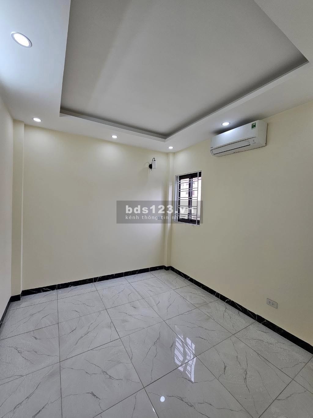 Ngọc Lâm - Long Biên, Bán nhà chuyển sang Chung Cư Cao Cấp