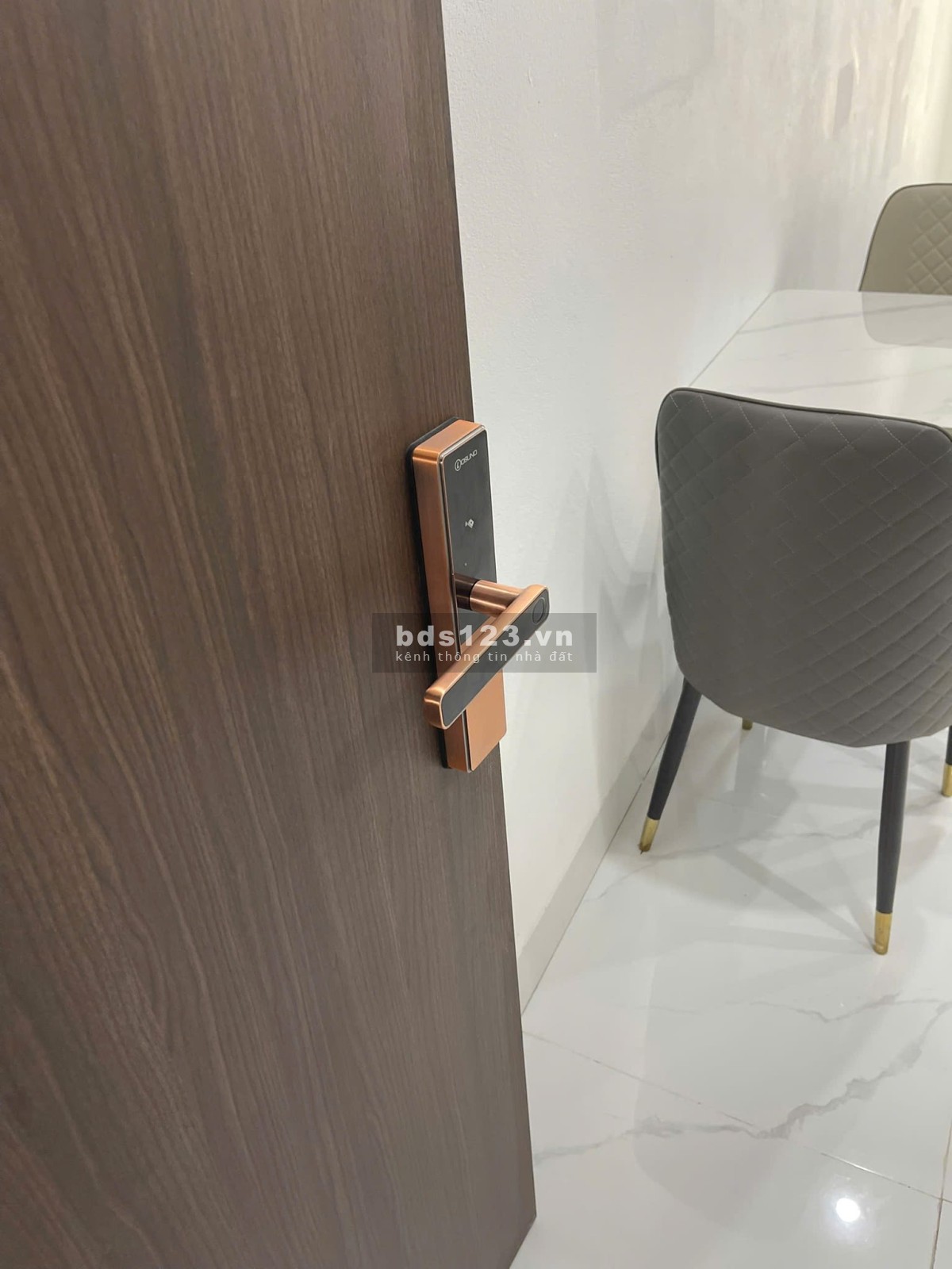 Bán gấp Chung cư Mini, 23 phòng khép kín, ngõ thông Ô tô, giá thỏa thuận.