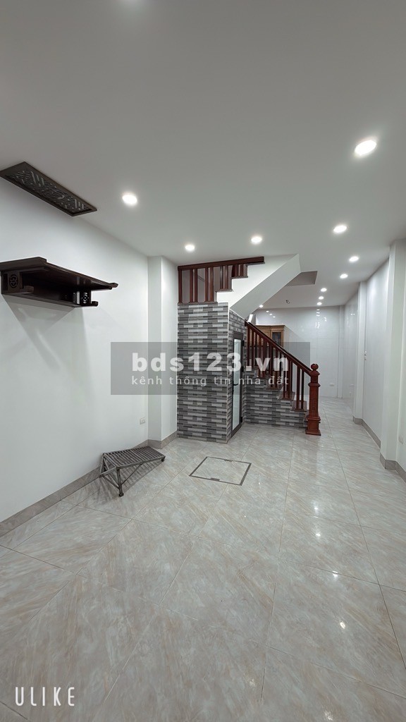Bán nhà phố Khương Đình - Thanh Xuân chính chủ. Giá: 6.95 tỷ. Diện tích: 32.5m², 5 tầng