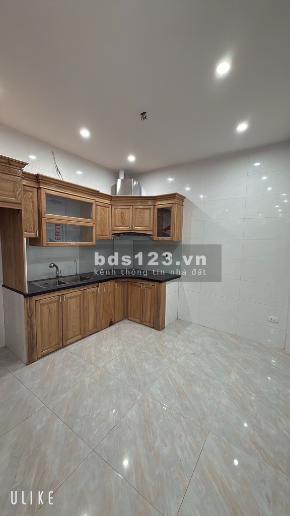 Bán nhà phố Khương Đình - Thanh Xuân chính chủ. Giá: 6.95 tỷ. Diện tích: 32.5m², 5 tầng