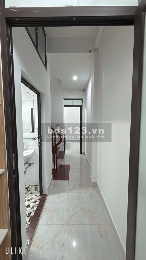Bán nhà phố Khương Đình - Thanh Xuân chính chủ. Giá: 6.95 tỷ. Diện tích: 32.5m², 5 tầng