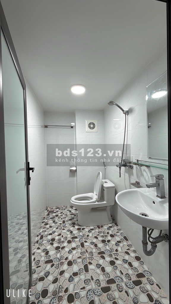 Bán nhà phố Khương Đình - Thanh Xuân chính chủ. Giá: 6.95 tỷ. Diện tích: 32.5m², 5 tầng