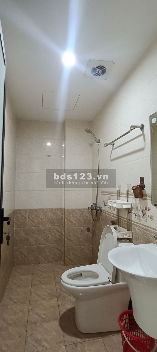 Bán nhà trung tâm Long Biên, gần phố Cổ, 4 tầng, 60m2, nhỉnh 12 tỷ