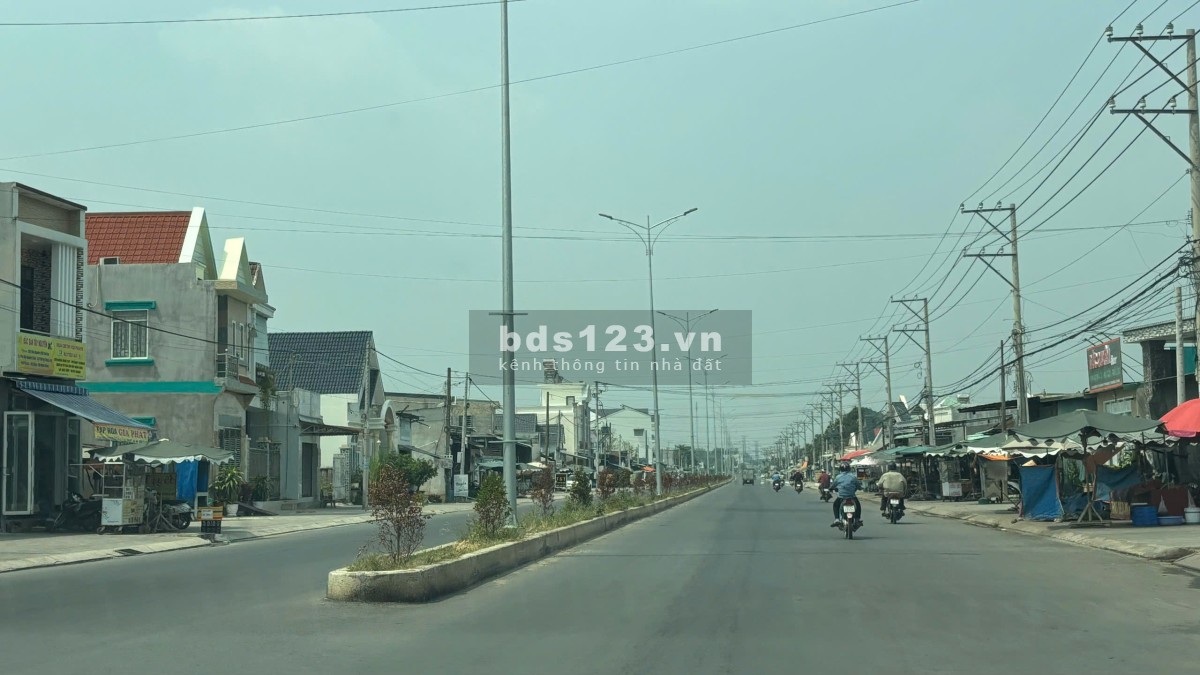 Chính chủ bán 20m ngang mặt tiền đường tỉnh lộ 2 xây kho xưởng nhà trọ 1,6tỷ sổ hồng riêng