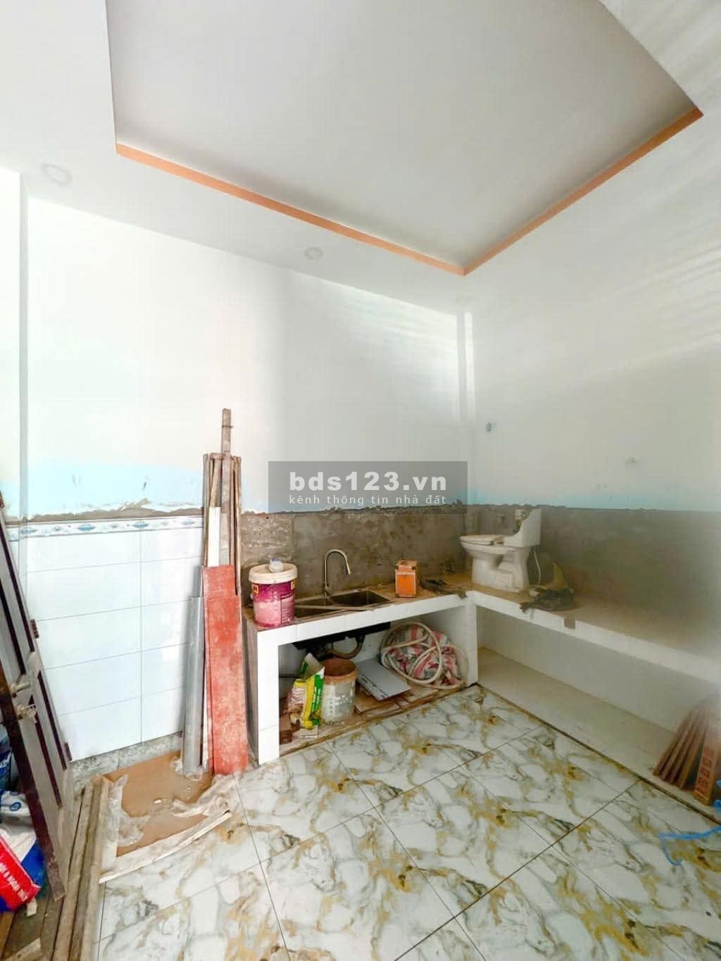 Siêu phẩm - Nhỉnh 4 tỷ - Hẻm xe hơi - Nhà mới đẹp - Mua vào ở ngay. Mã Lò, Bình Trị Đông A, Bình Tân