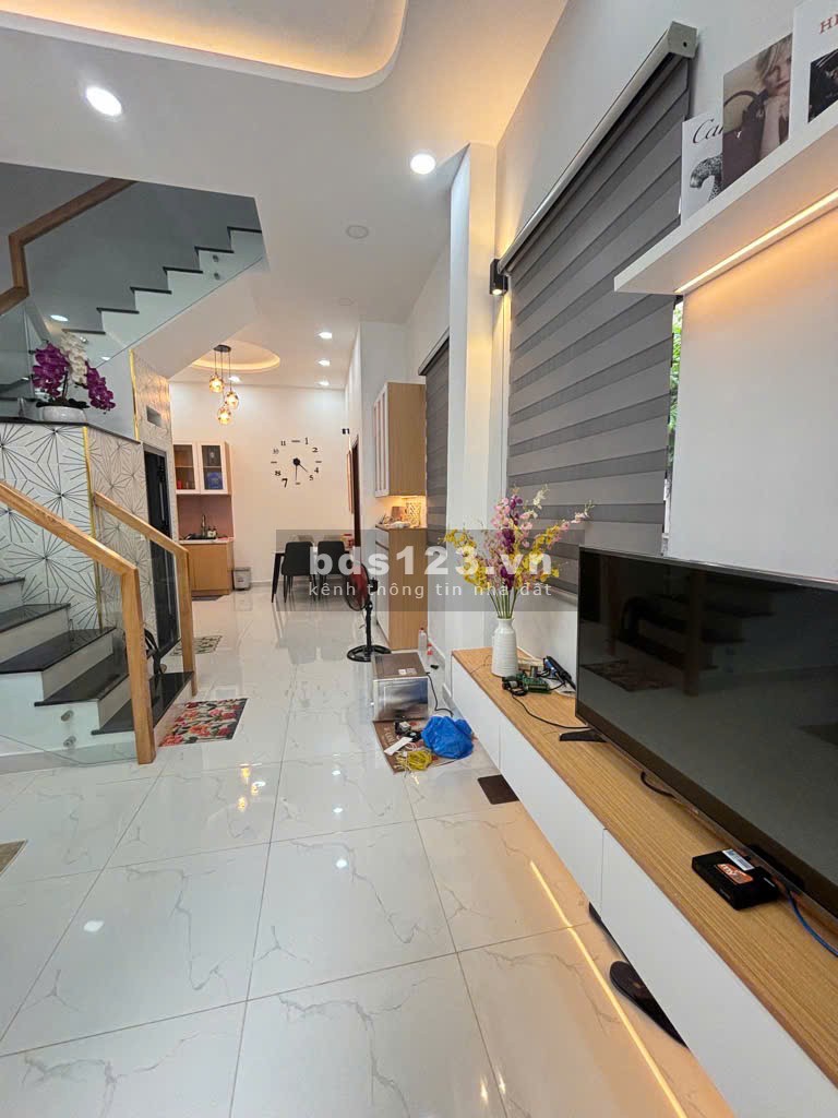 Cơ hội sở hữu nhà lô góc đẹp nhất Huỳnh Văn Bánh – Pháp lý chuẩn – Giá tốt nhất khu vực