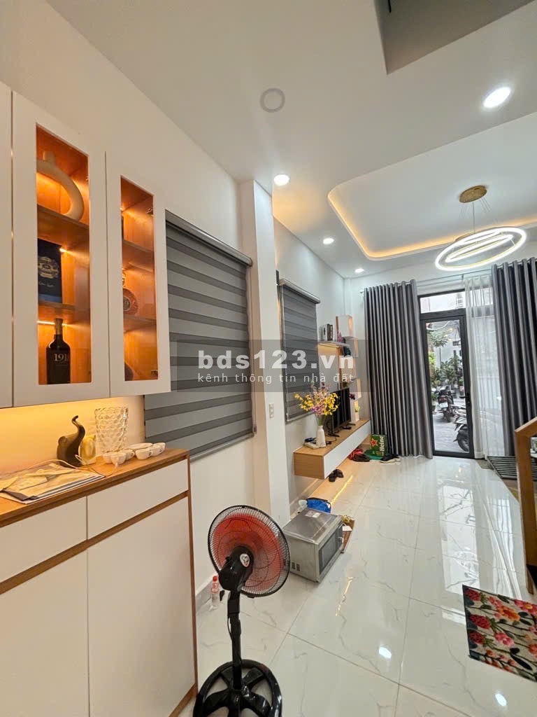 Cơ hội sở hữu nhà lô góc đẹp nhất Huỳnh Văn Bánh – Pháp lý chuẩn – Giá tốt nhất khu vực