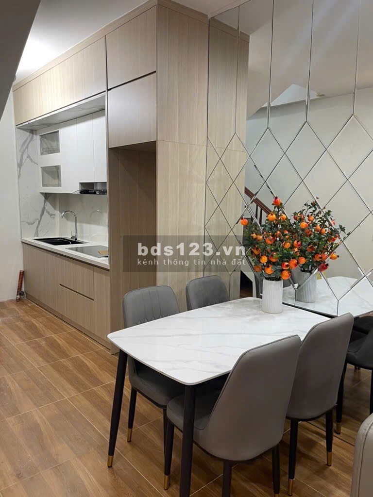 Bán nhà duy nhất 5 tầng Hà Cầu - Dt 35m - Gá 5,9 tỷ - Full nội thất