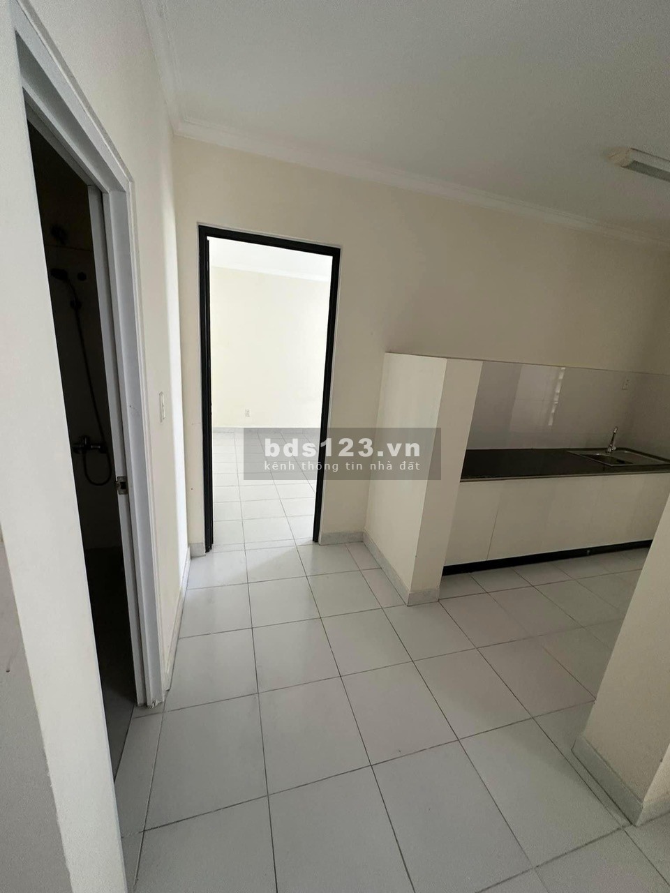 Chung cư Nguyễn Ngọc Phương, P19, BT: 2p ngủ, 2wc, view đẹp, 11tr/tháng