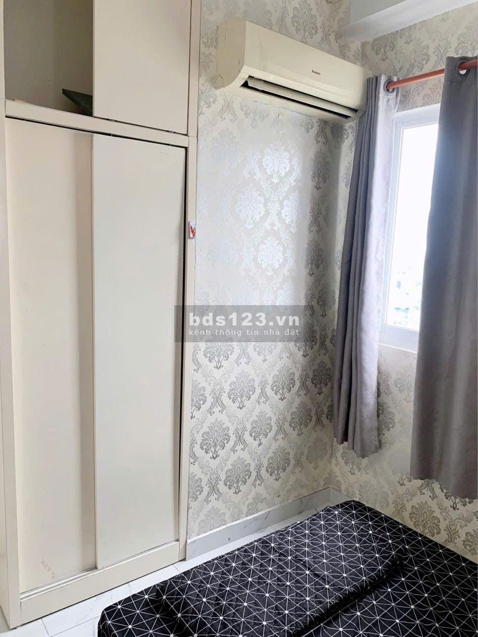 Chung cư Screc, Trường Sa, Q3: 2p ngủ, 2wc. nhà mới sơn sửa, 13tr.