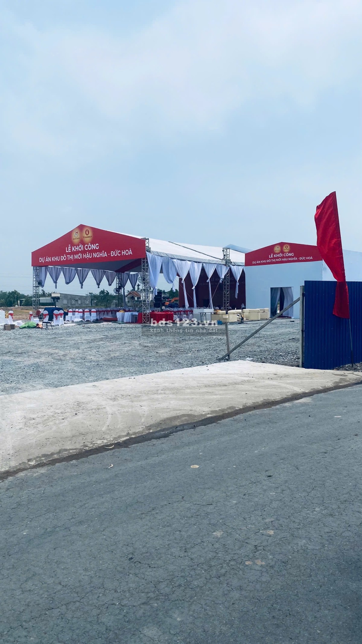 Bán Gấp 300m2 đất nền mặt tiền đường Bàu Công 4,5 tỷ đối diện Vinhomes