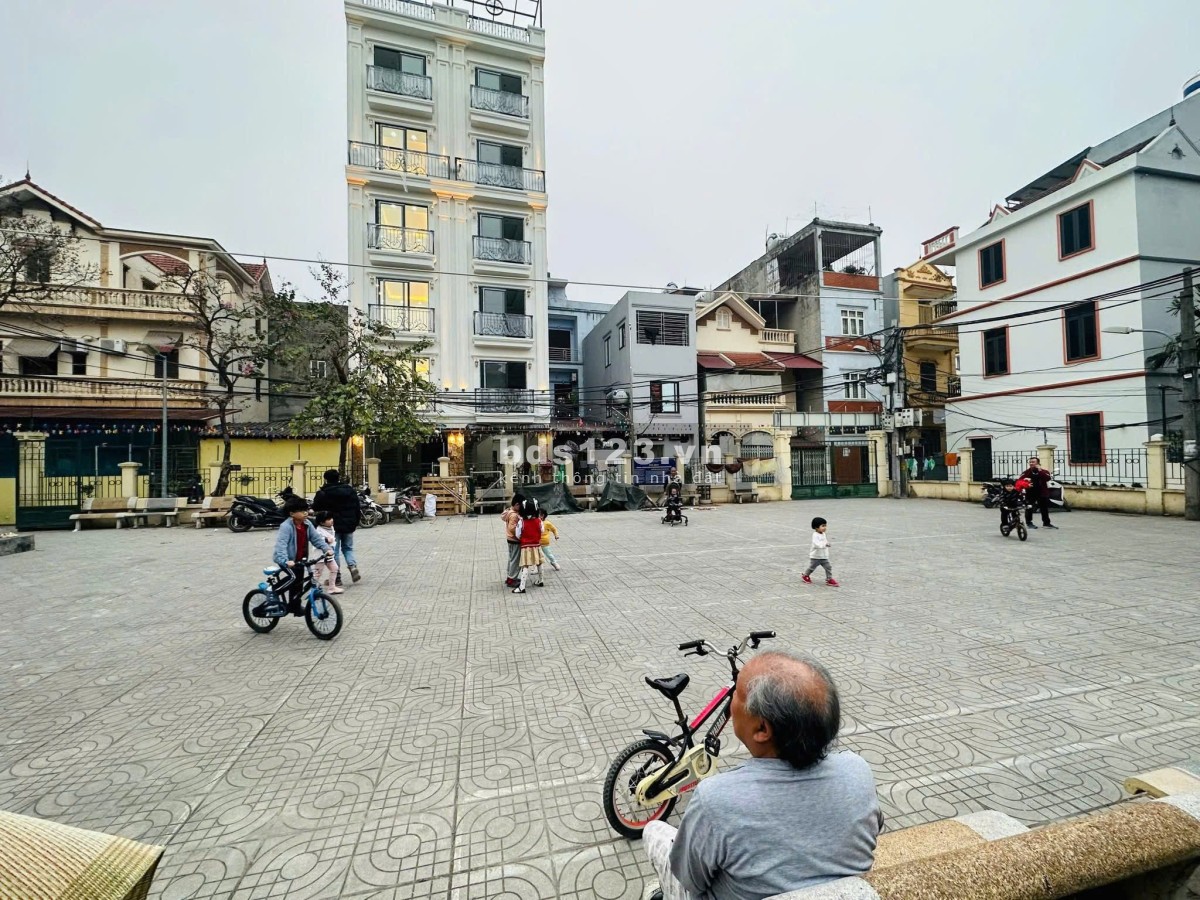 An Dương Vương - Diện tích: 63m - 7 tầng - MT: 4m . Giá : 16 tỷ
