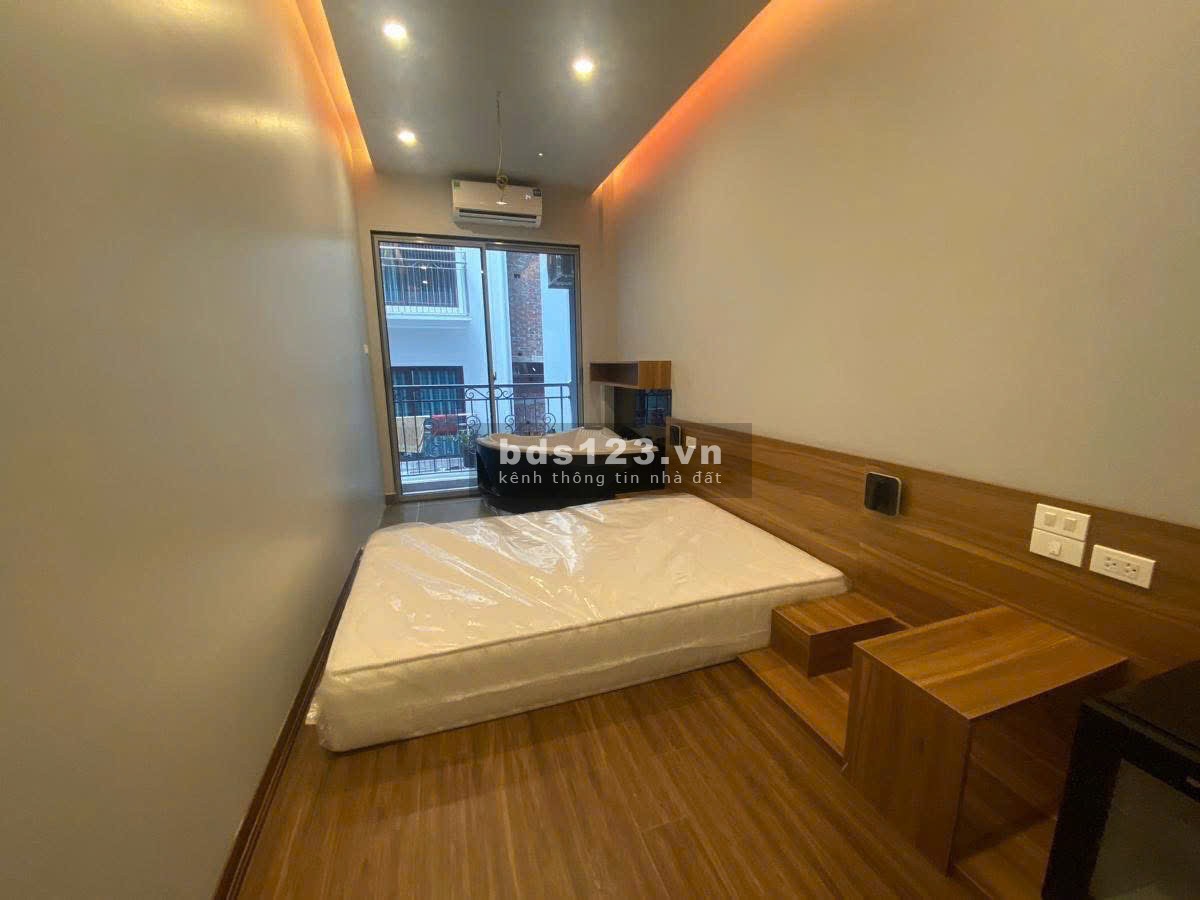 Nguyễn Chí Thanh - Đống ĐaDiện tích: 105m - 6 tầng - MT: 4.9mGiá: 28.8 tỷ