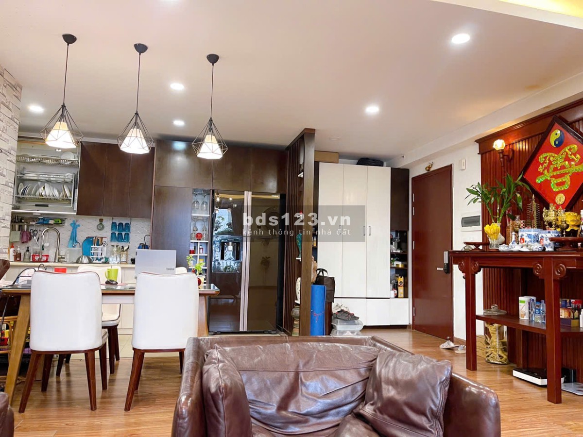 Chính chủ bán căn hộ Ecolife Tây Hồ, căn góc đẹp, 3PN, nội thất xịn, sẵn ở.