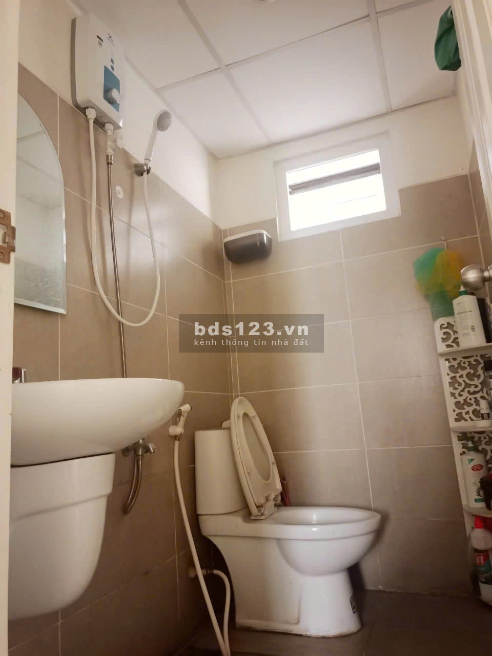 Chung cư Central, P3,Tân Bình: 70m2, 2p ngủ, 2wc chỉ 12tr/th