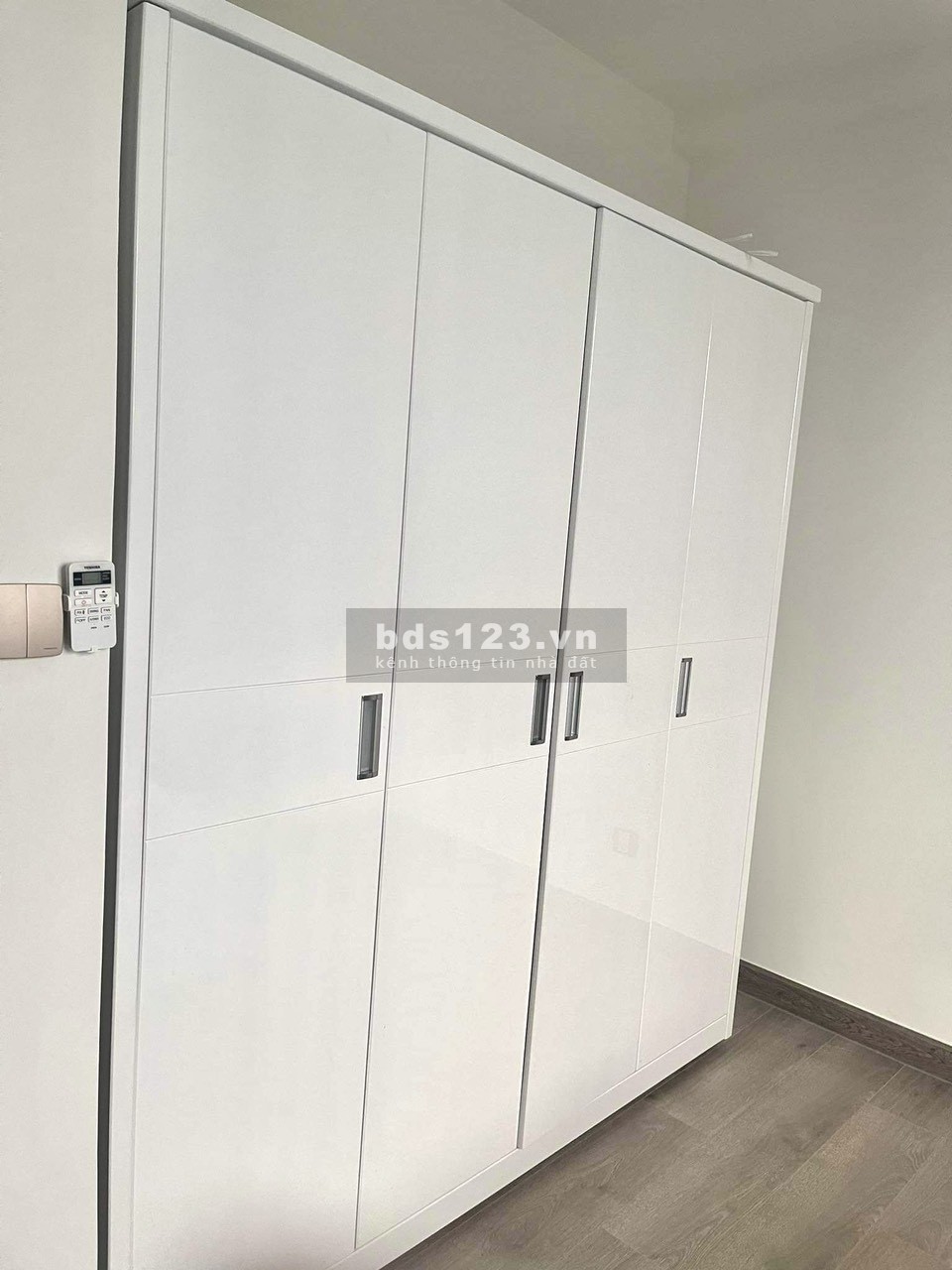 Căn góc cổng vào chung cư Boulevard Q7 - Full nội thất - 2PN - Giá 2.85 tỷ.