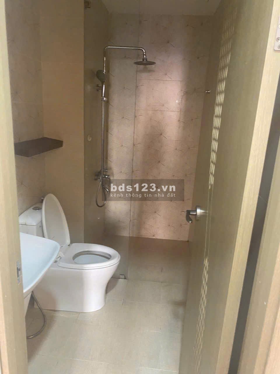 Chung cư Screc Tower, Trường Sa, Q3: 14tr/th, Nội thất đẹp, 2p ngủ, 2wc