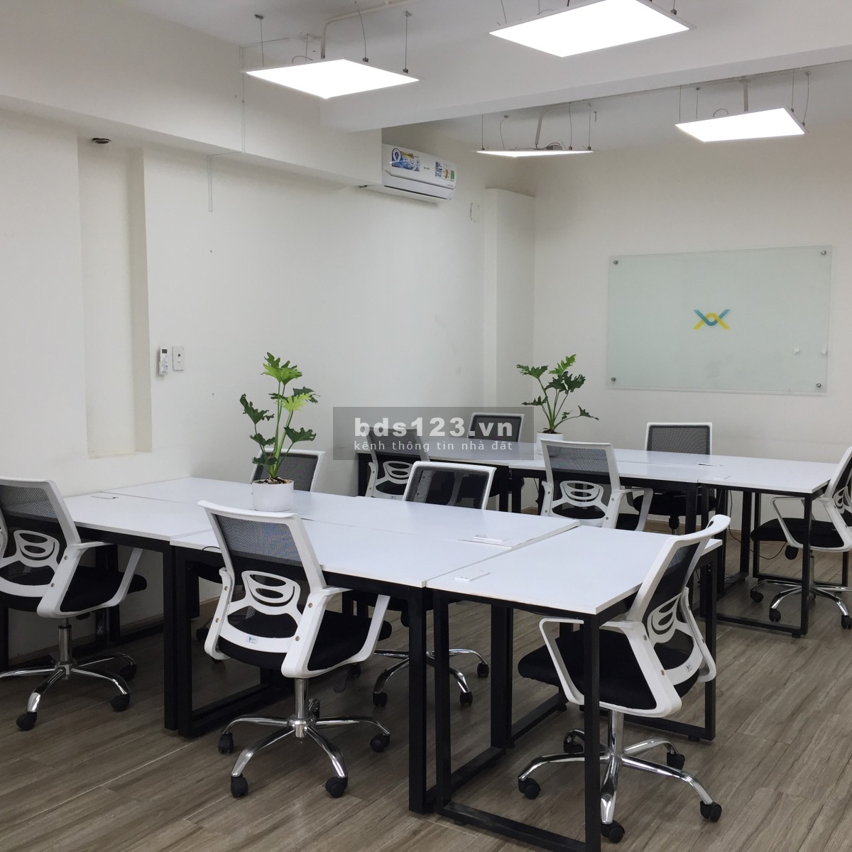Chính chủ cho thuê văn phòng riêng giá từ 11 triệu - Full tiện ích,không phát sinh phí - Gần sân bay