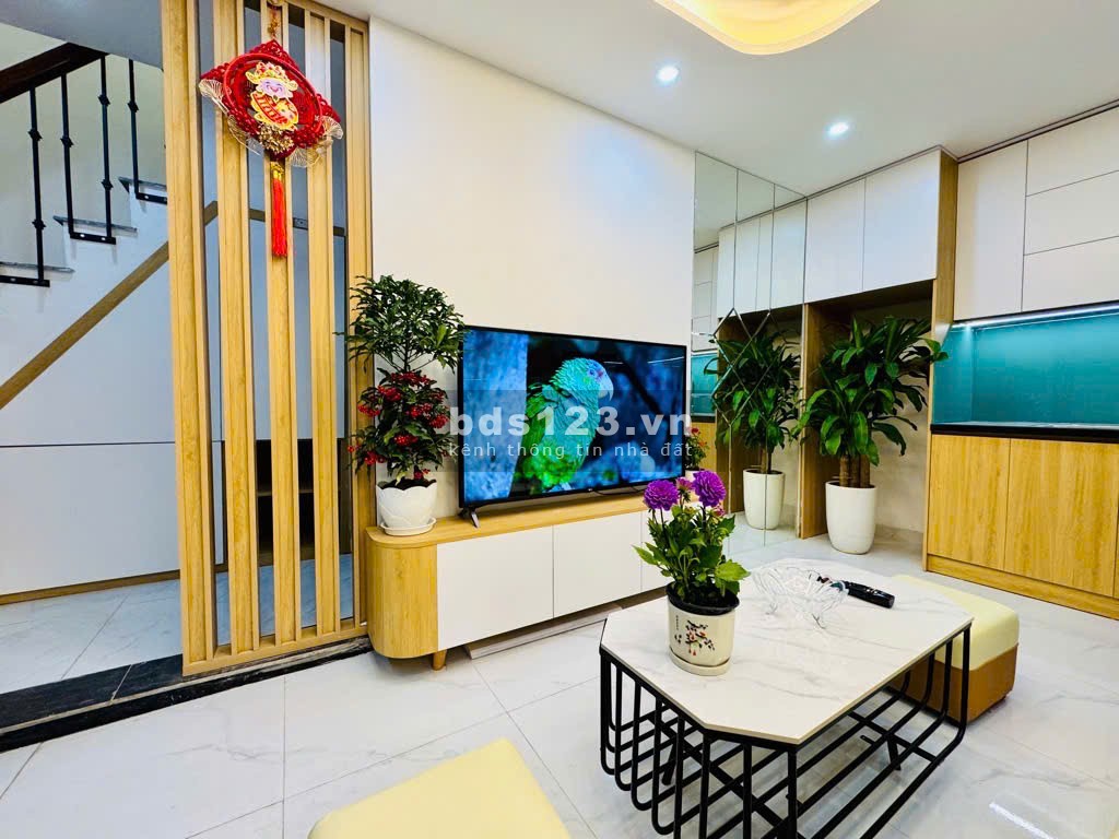 Chính chủ bán nhà tại Kim Ngưu - 30m2 - giá 6.4 tỷ