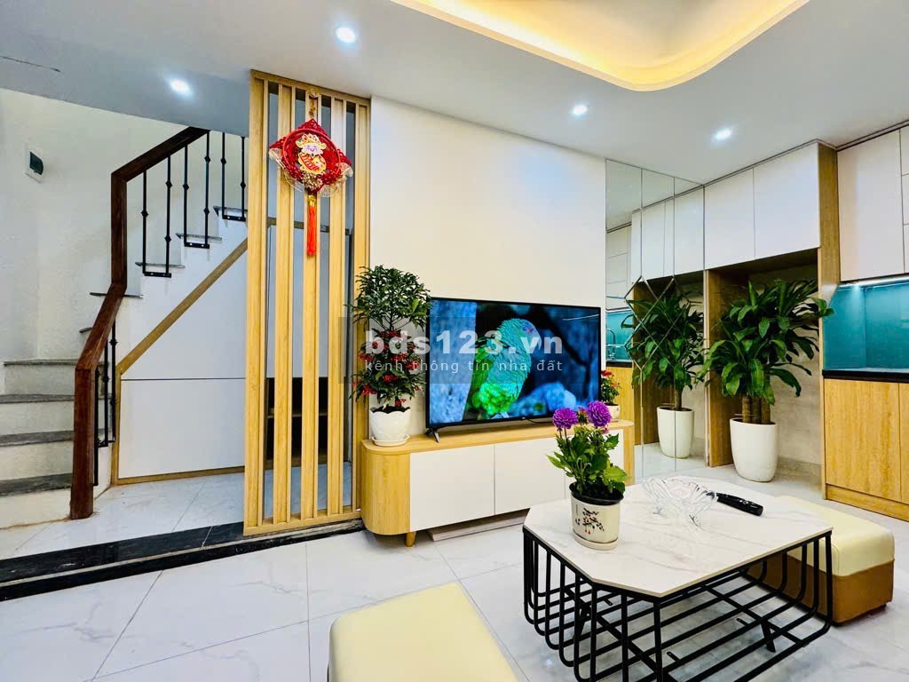 Chính chủ bán nhà tại Kim Ngưu - 30m2 - giá 6.4 tỷ