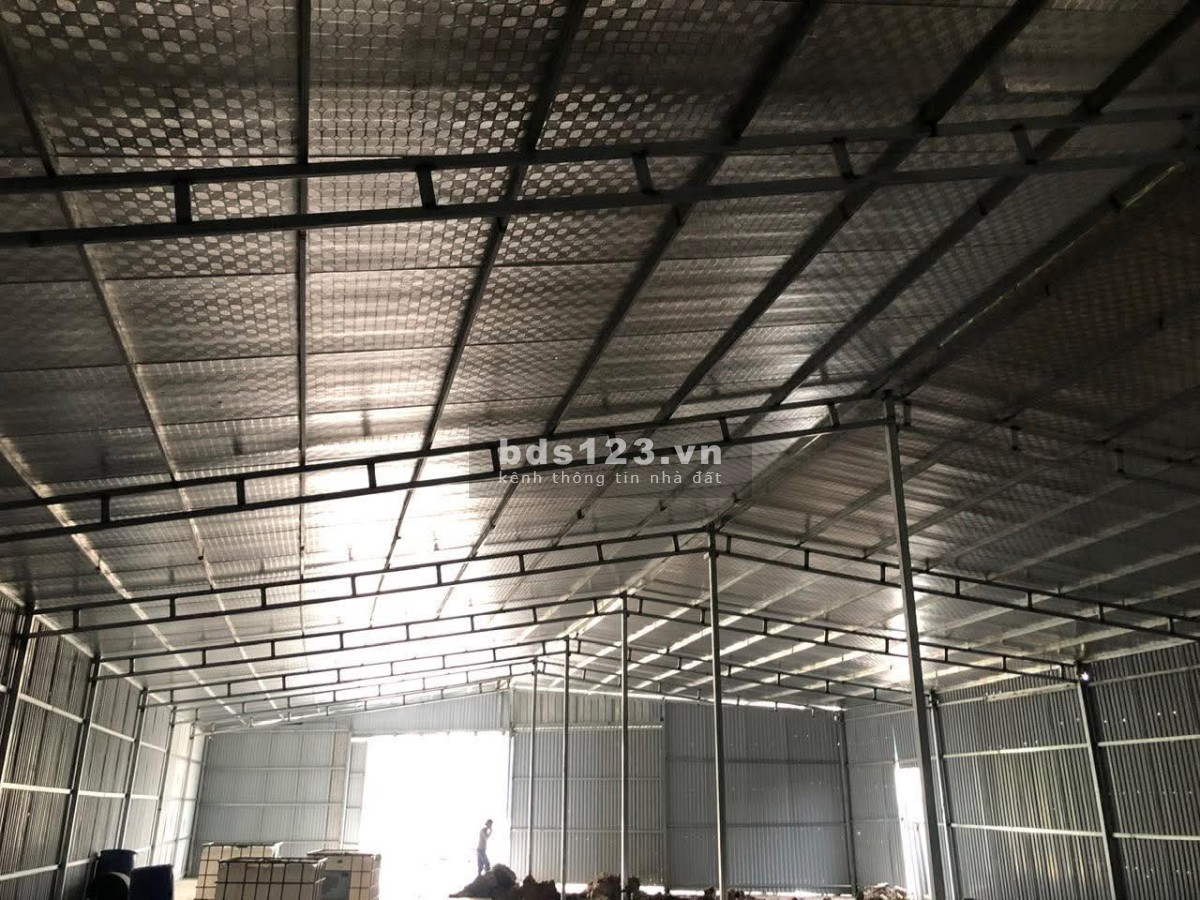 Cho thuê kho xưởng 460m2 gần trục đường 70 (Phan Trọng Tuệ) điện nước đầy đủ, an ninh tốt, chính chủ