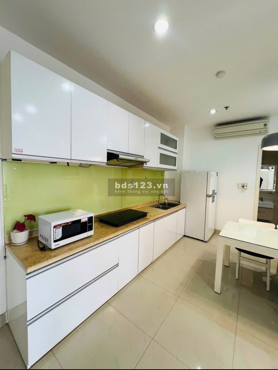 Chung cư Melody, Âu Cơ, Tân Sơn Nhỉ, TP: 11tr/th, 2p ngủ, 2wc 77m2.