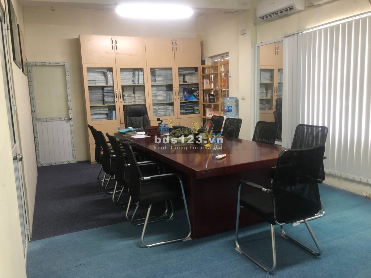 Chính chủ cho thuê văn phòng 180m Quân Long Biên, liên hệ 0932211212
