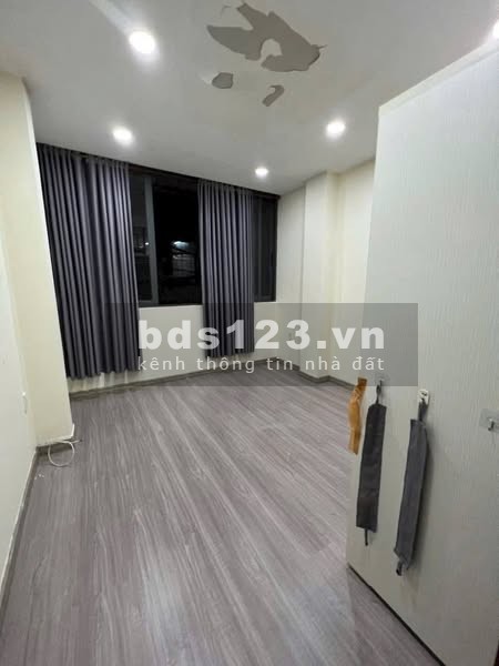 Chỉ 8,8 tỷ! Nhà cũ tiện xây mới HXH Lê Quang Định 4x22m sổ A4 - Cách MT 80m. Ra PVD 3 phút