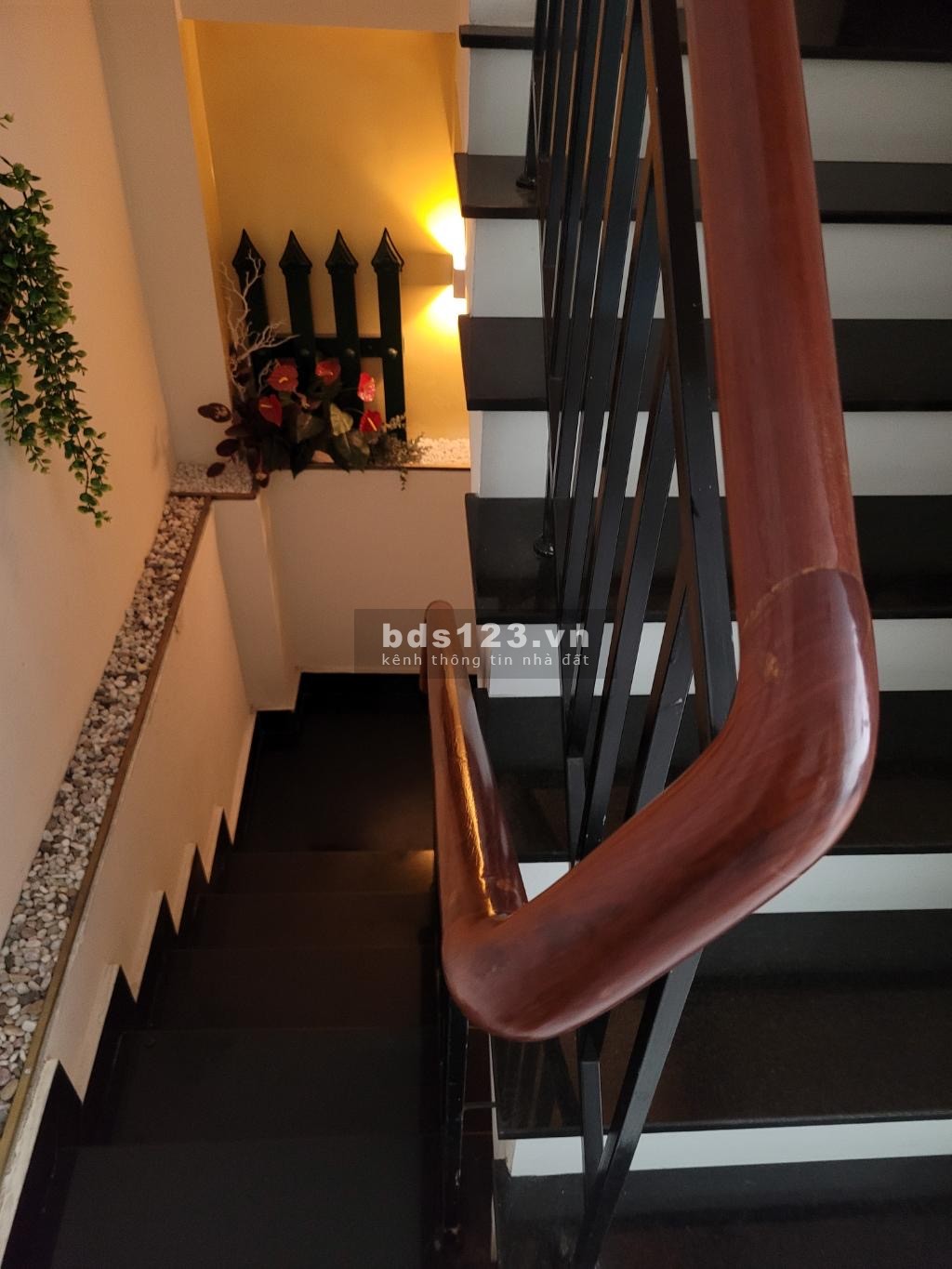 Bán nhà phố siêu hiếm – 7 tầng, có hầm, thang máy – Ngay chợ Bà Chiểu