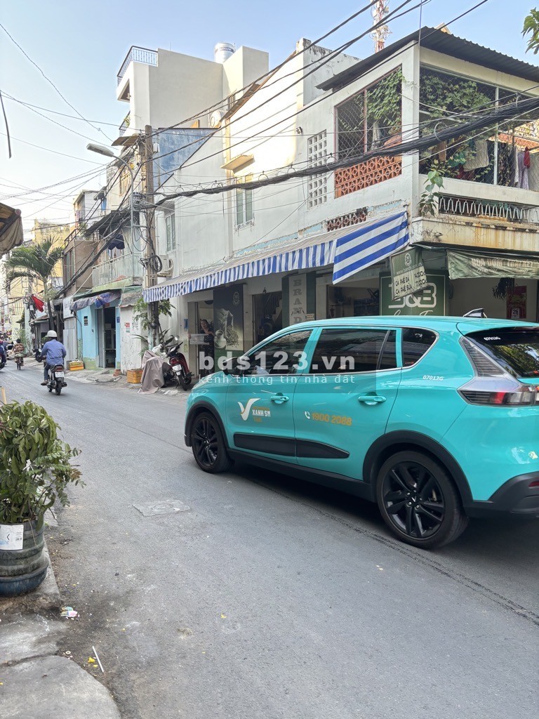 Bán nhà mặt tiền hẻm, kinh doanh sầm uất – Bình Thạnh