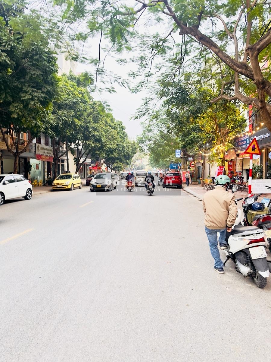 NMặt phố - Vỉa hè rộng - Thông số vàng – Kinh doanh đỉnh - Vị trí đẹp nhất Long Biên - Cạnh AEON