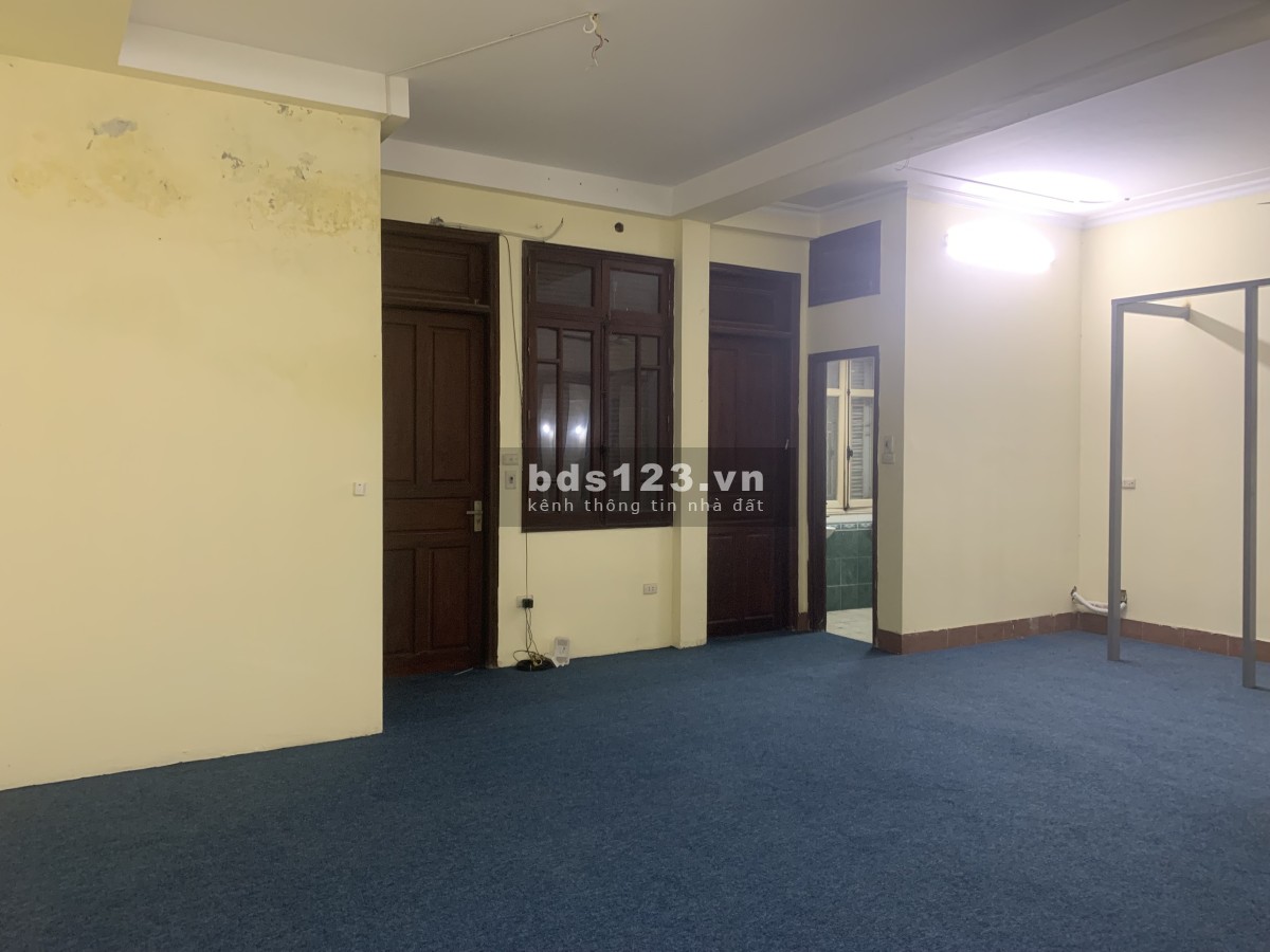 Chủ nhà cho thuê tầng 2 làm văn phòng