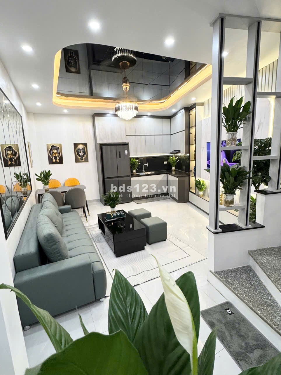 Chính chủ bán nhà 5T mới xây, nội thất cao cấp tại ngõ 279 Đội Cấn