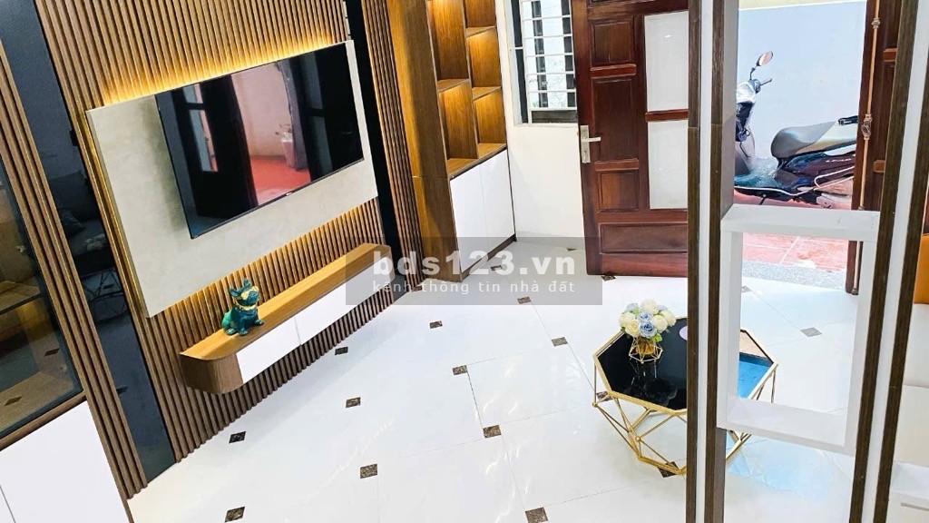 Nhà mới 5 tầng tại Hoài Đức - 3 bước ra phố - Tiện ích vượt trội - Giá 5.55 tỷ
