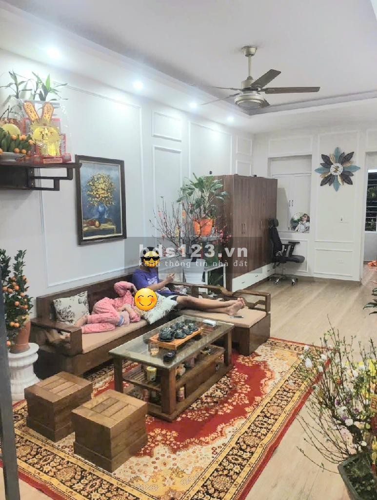 Căn nhà ở trung tâm quận Đống Đa và đặc biệt gần Hồ Đắc Di