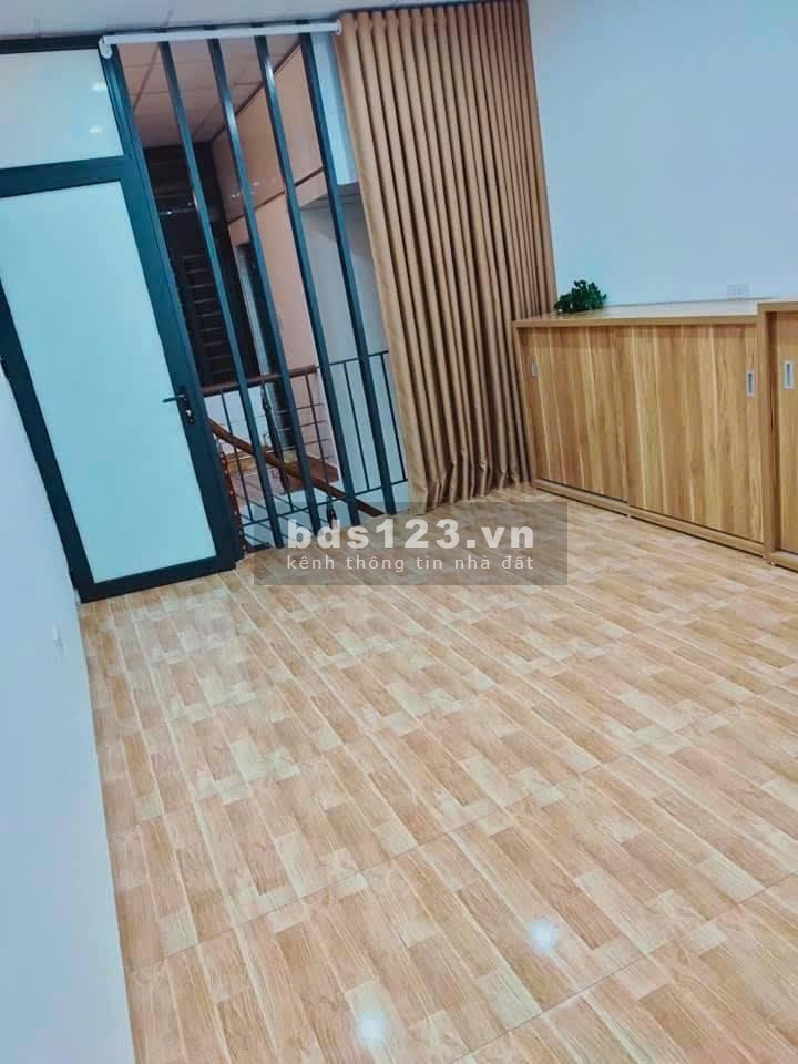 Căn nhà ở trung tâm quận Đống Đa và đặc biệt gần Hồ Đắc Di