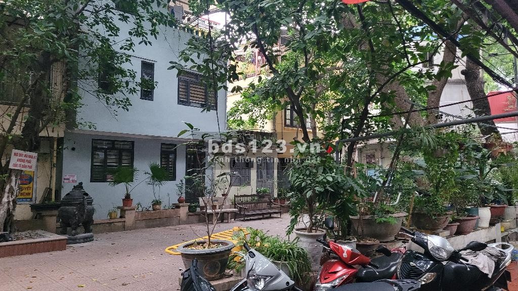 Căn nhà ở trung tâm quận Đống Đa và đặc biệt gần Hồ Đắc Di